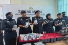 iPhone ‘refurbished’ RM716,000 disembunyi dalam bot sayur