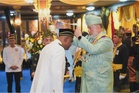Farhash, Ramanan dahului darjah kebesaran daripada Sultan Kelantan