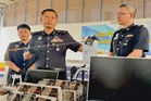 Tiga banglo jadi sarang sindiket gores dan menang