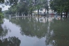 Remaja 15 tahun lemas mandi di tasik buatan