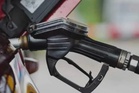 RON97, RON95 tanpa subsidi naik 15 sen, diesel kekal