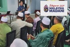 Belanjawan 2027: Imam, tok bilal antara 40,000 petugas masjid dapat caruman PERKESO