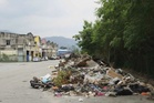 Nak negara bersih, sampah sendiri pun buang merata