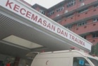Tiga remaja direnjat elektrik, bendera perarakan terkena kabel pencawang voltan tinggi
