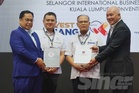 Pahang perkukuh kerjasama strategik, 12 perjanjian pelaburan RM421 juta dimeterai