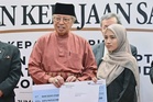 Sarawak sumbang RM100,000 kepada keluarga mangsa nahas helikopter FDS