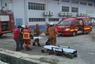 Dua pekerja kontraktor cedera terkena renjatan elektrik ketika kerja penyelenggaraan
