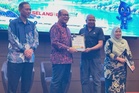 Rangka manusia, sampah berlapis cabar kerja korekan Sungai Klang