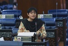 Majlis Perkhidmatan Parlimen boleh bincang peruntukan sama rata ahli Parlimen – Azalina