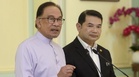 Mafia korporat: Rafizi perlu perjelas peranan beliau semasa jadi menteri – AMK