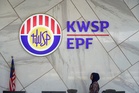 Pendapatan pelaburan KWSP melonjak 48 peratus pada separuh pertama
