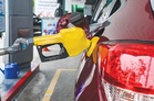 Harga runcit diesel turun 10 sen, RON95 turun 15 sen