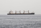 Houthi timbang kenakan bayaran terhadap kapal dagang di Laut Merah