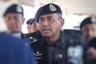 Lelaki warga emas ditahan, disyaki cabut bendera parti politik