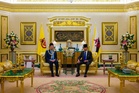 Sultan Brunei kurnia darjah kebesaran tertinggi kepada Anwar