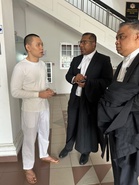 Bekas eksekutif pemasaran bebas terlepas hukuman mati