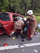 Tiga maut kemalangan dua kenderaan di Jalan Jemaluang