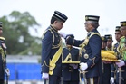 Tengku Hassanal terima Sayap Penerbangan TUDM