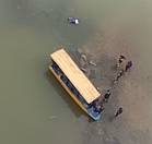 Mayat dalam beg pakaian terapung di Sungai Perak