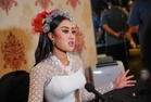 Kita terima pandangan netizen – Aisha Retno dikritik, baju Gusti Putri dikatakan seksi