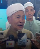 Pas sokong penggantungan pemakaian baju oren SPRM