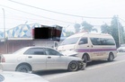 Sistem brek gagal berfungsi, ambulans KKM rempuh dua kereta