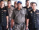 Bekas Pengarah Besar didakwa tipu tukar hak milik 16 lot tanah Felda