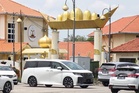 Undang Yang Empat, Tunku Nadzaruddin tinggalkan Balai Undang Sungei Ujong