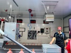 Reban ayam moden dikawal telefon pintar