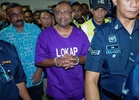 Azeez Rahim selesai bayar ikat jamin RM450,000, kembali ke lokap polis