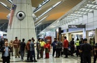 Solidariti Tuanku Mukhriz: Penyokong mula berkumpul di KLIA