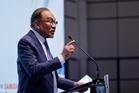 Kerja baik, mengapa Anthony Loke perlu letak jawatan? – Anwar