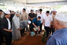 Bapa lega urusan kebumi jenazah Dr. Ainul Baraah selesai