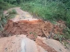 Jalan utama ke Pos Balar runtuh akibat hujan lebat