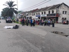 Dua beradik maut motosikal bertembung kereta