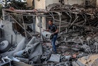 Israel bedil rumah ketika penduduk Gaza tidur