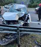 Dua penunggang motosikal maut dirempuh kereta terbabas