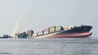 Dua kapal Singapura diserang di Selat Hormuz, satu karam