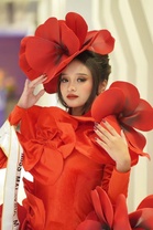 Catwalk bawa Mia Zahra Zulaikha ke pentas dunia