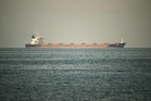 Kapal tangki patah balik selepas diancam Iran