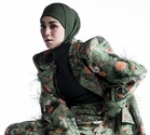 Rasanya, tidak sesuai tanya ‘boleh buka tudung atau tidak’?