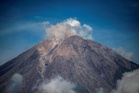 Gunung Semeru meletus lagi