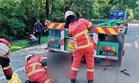 Penunggang maut tersepit di tayar belakang lori