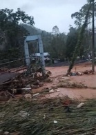 Jambatan gantung kampung Orang Asli dihanyut kepala air