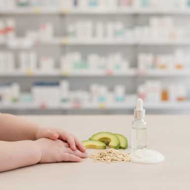 
Should You Put Food on Your Baby’s Eczema? The Hidden Question in “Natural” Skincare