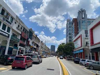 单月营业额从 RM 500K 到 RM 1.3M，只用了5个月。