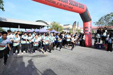 200 warga UPSI sertai Clean Nation Fun Run sempena OSH Week