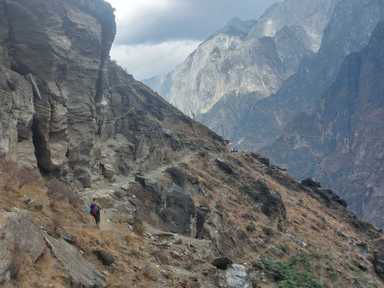 Hiking the Leaping Tiger.