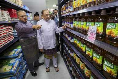 OPINION | Is Madani Mart Really Affordable Retail or Just Politics in a Plastic Bag of Rice?