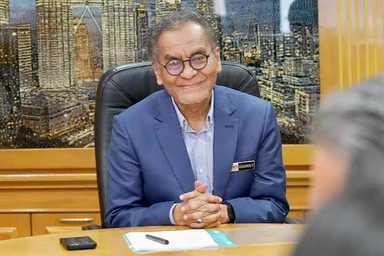 Dear Health Minister, are you aware that the hearing problems amongst the politicians have reached epidemic proportion? 